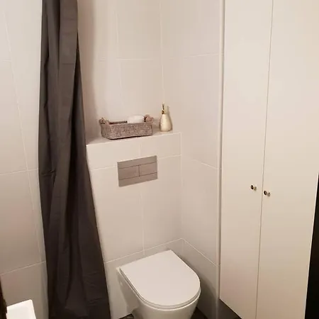 Cozy In The Center Of The *